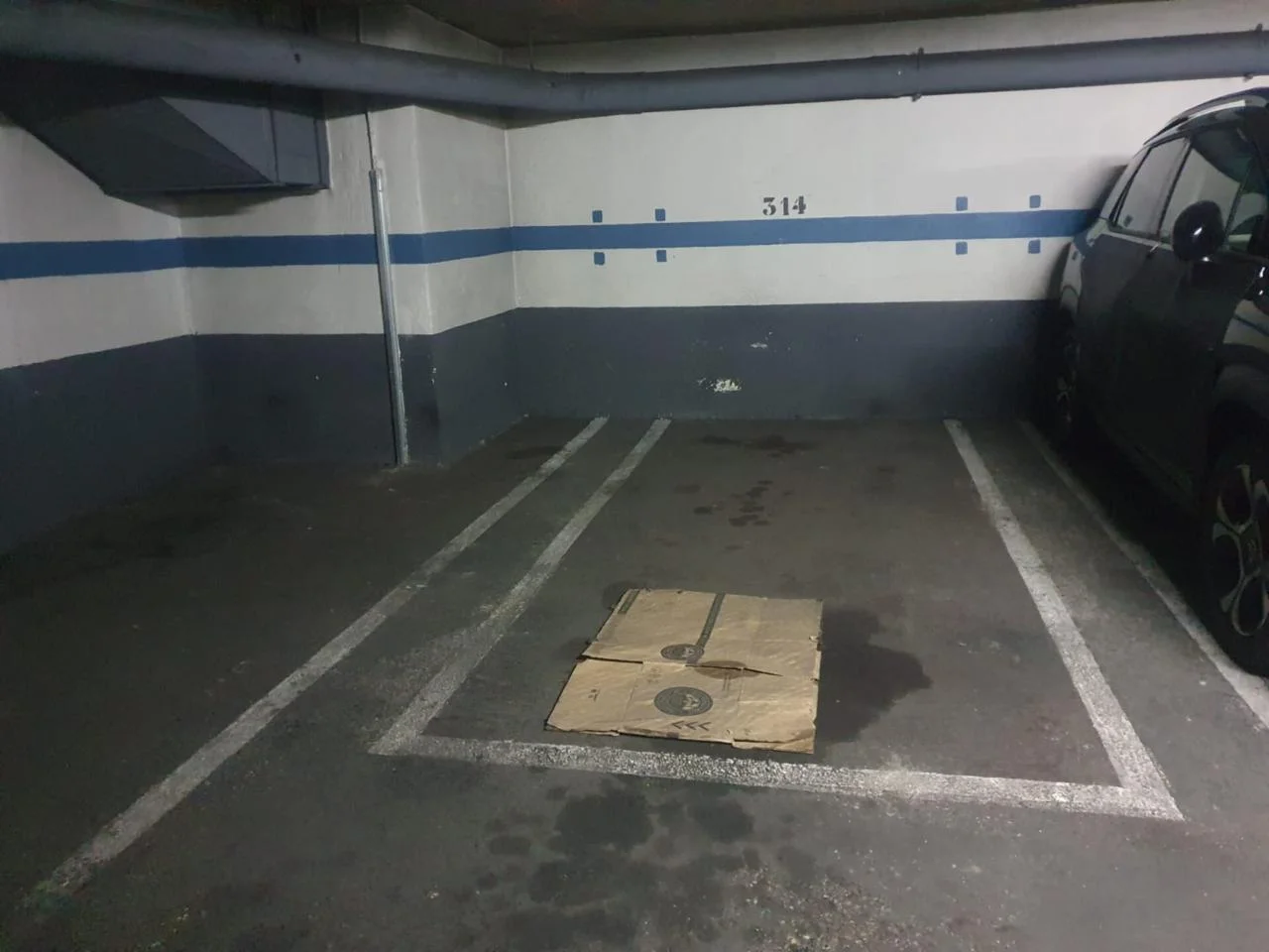 Plaza de parking para coche pequeño en Collblanc