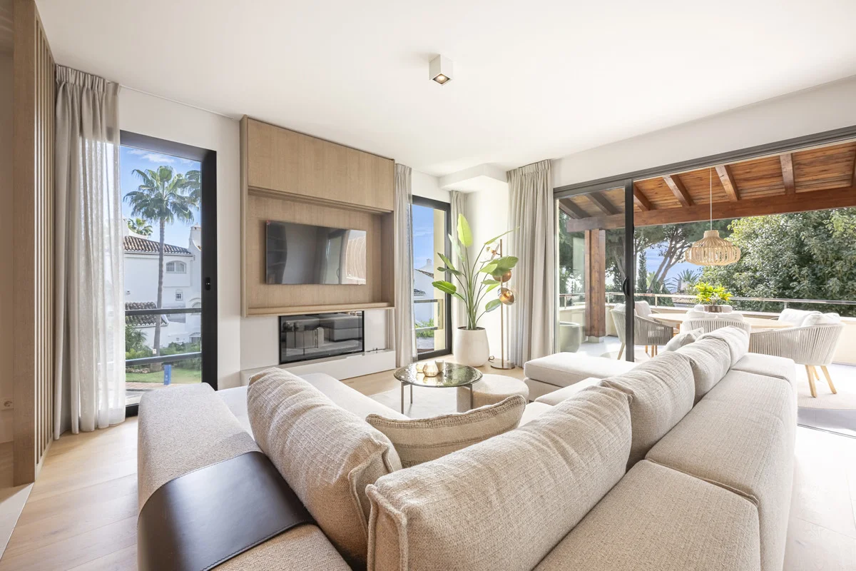 Apartamento reformado en Marbella, 210 m² y terraza