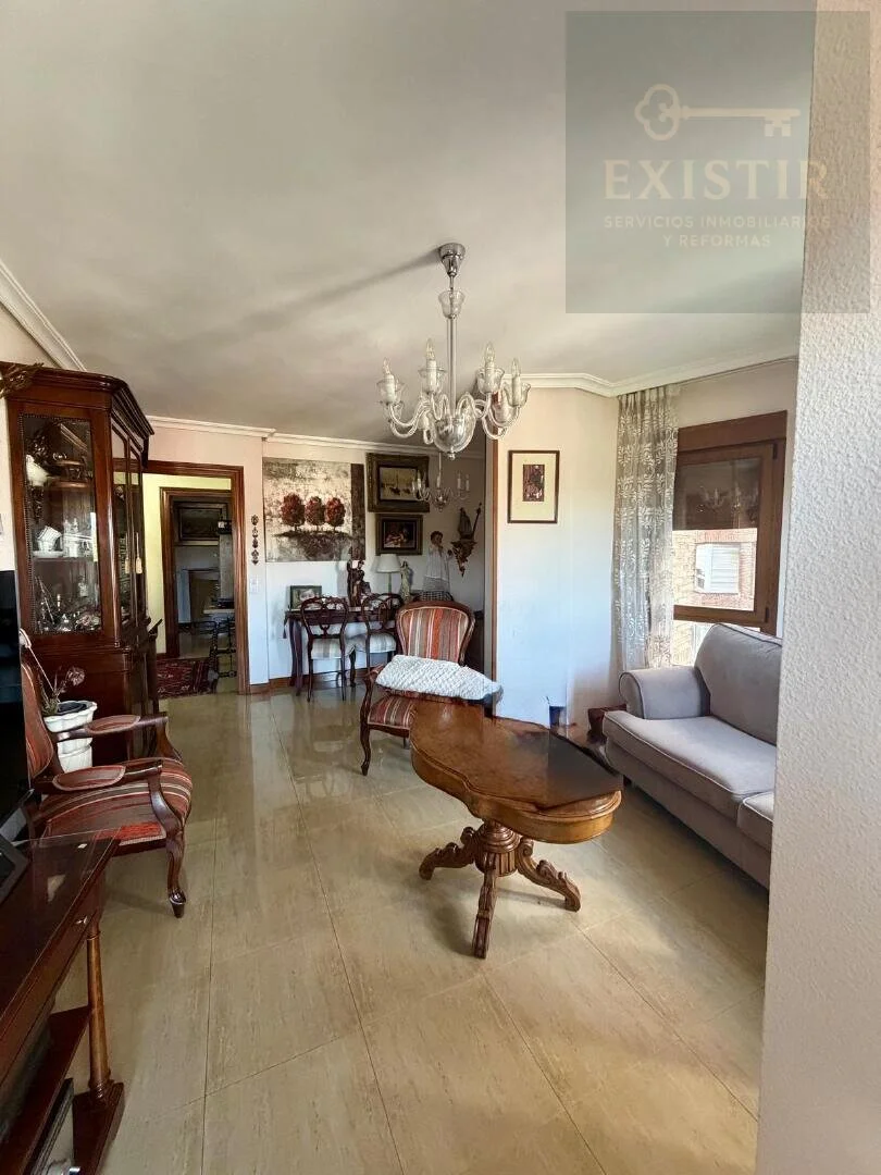 Centrally located 5th-floor flat in Palencia, 128 m2
