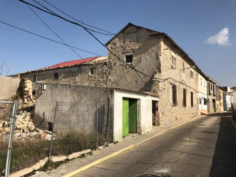Parcela urbana en el centro de Ontígola