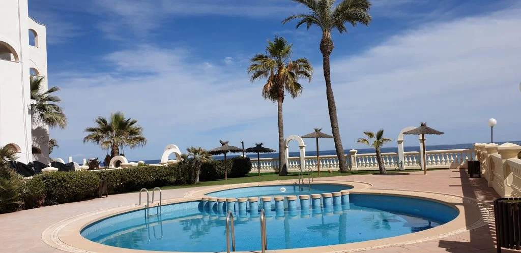 Seafront duplex with private garden