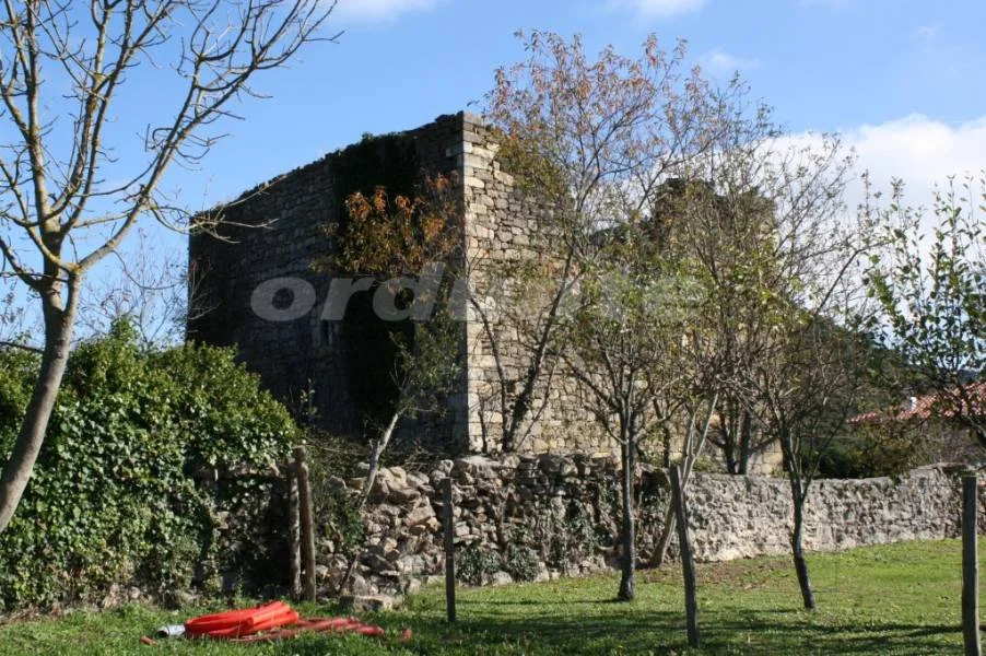 Urban plot in Hornes, 700 m²