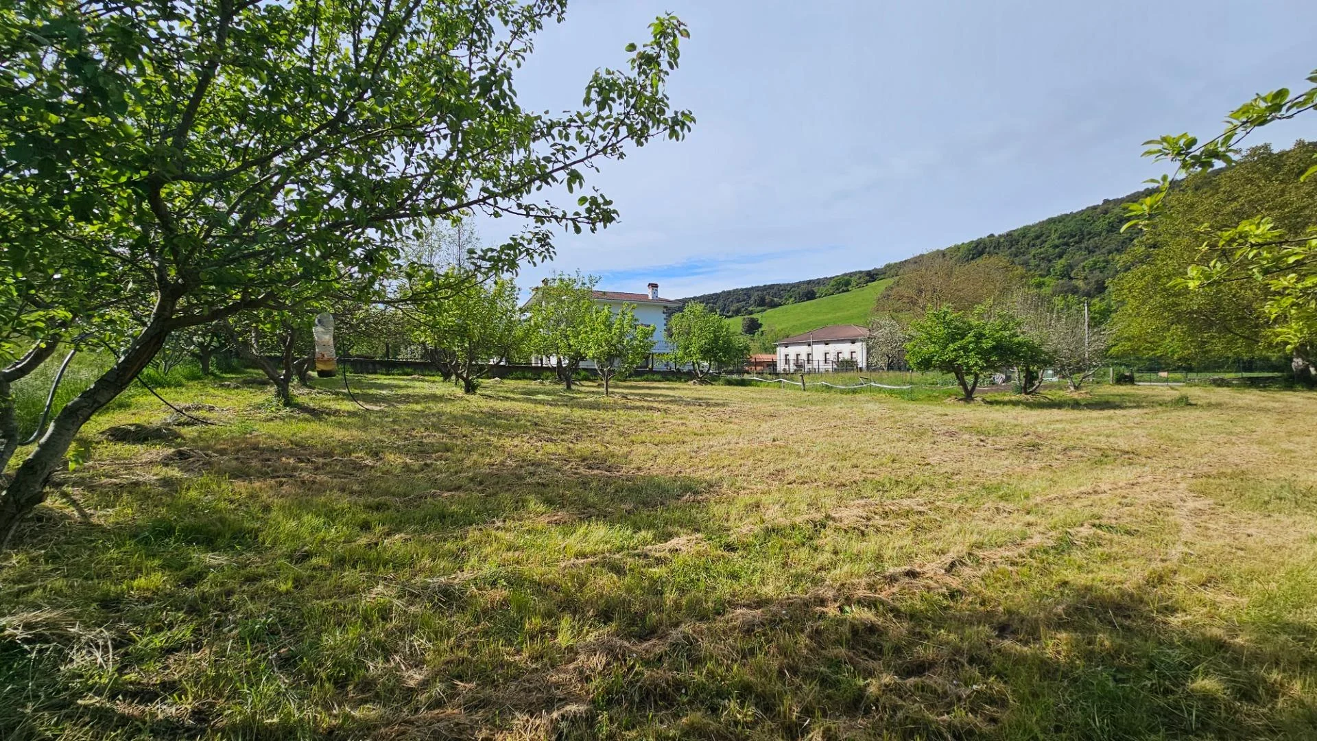 Urban land near Balmaseda, 1,800 m²
