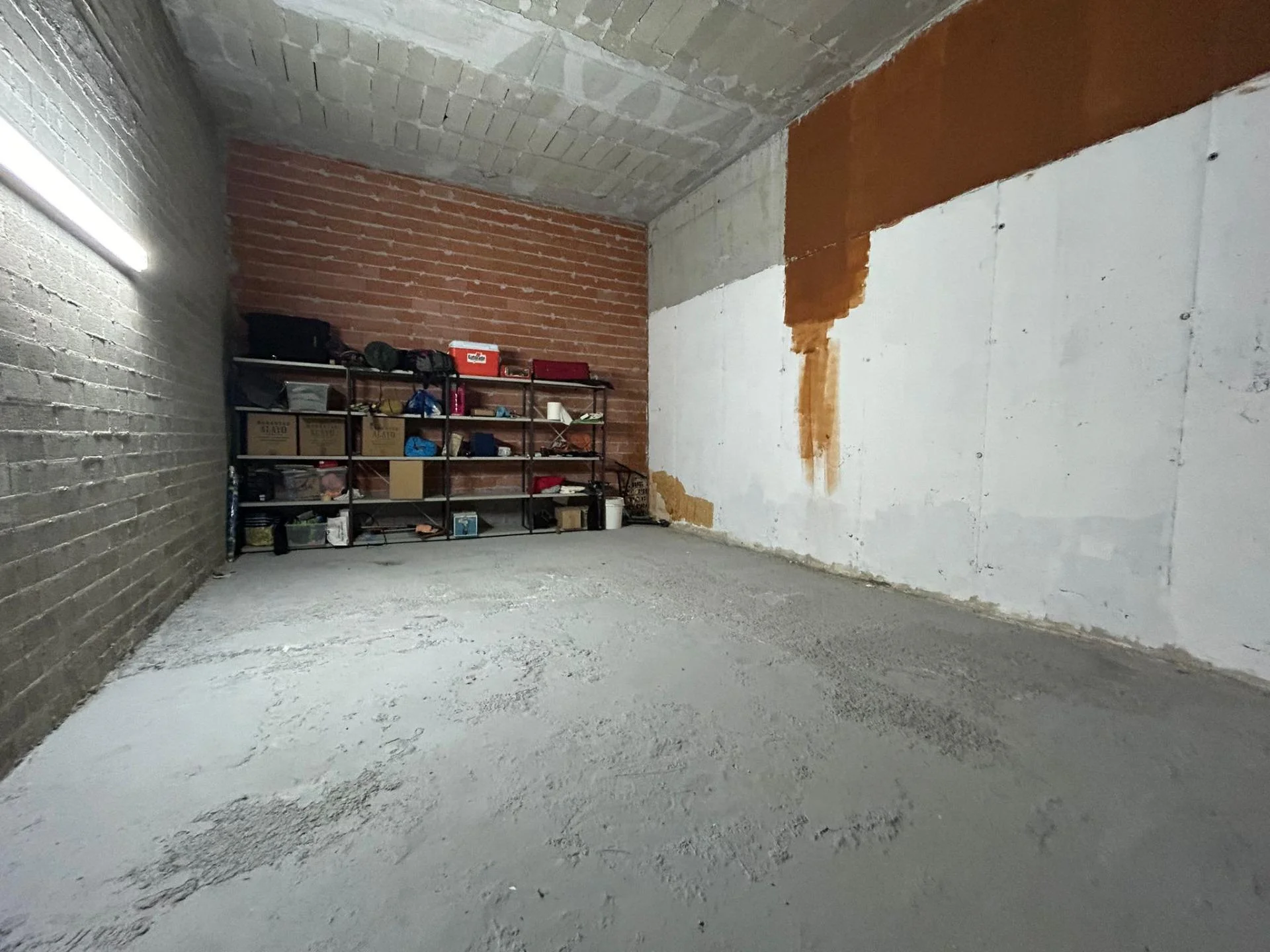 Local comercial versátil en Alonsotegui