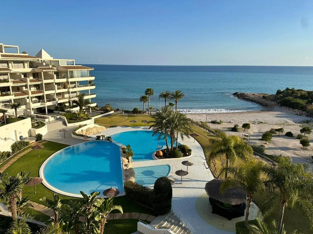 Mascarat penthouse with 220 m² terrace