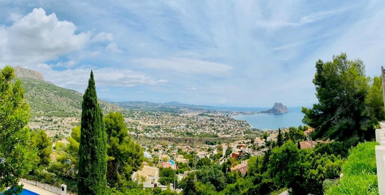 New-build Calpe villa, four bedrooms
