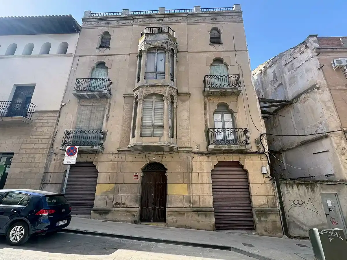 Historic Alcañiz mansion, 1,215 m²