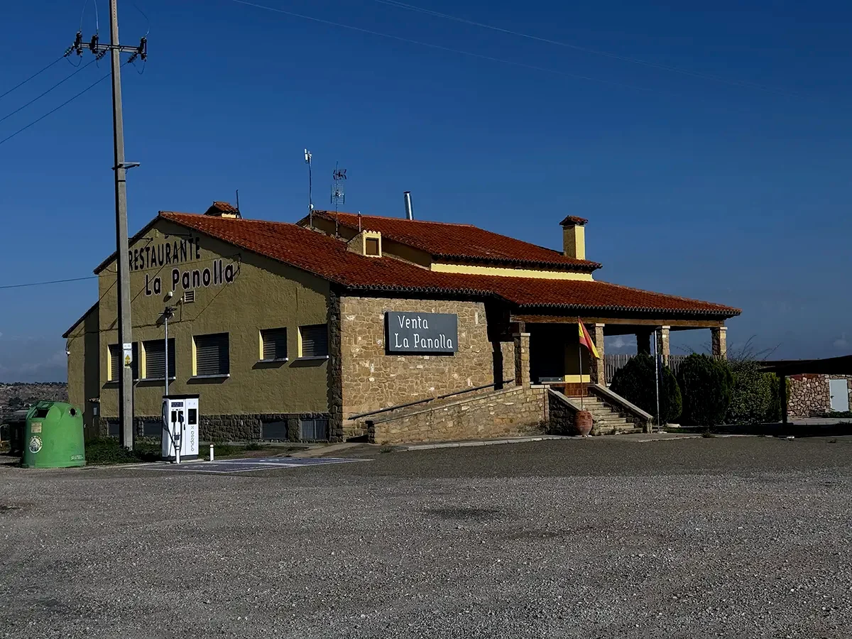 Equipped restaurant near MotorLand Aragón
