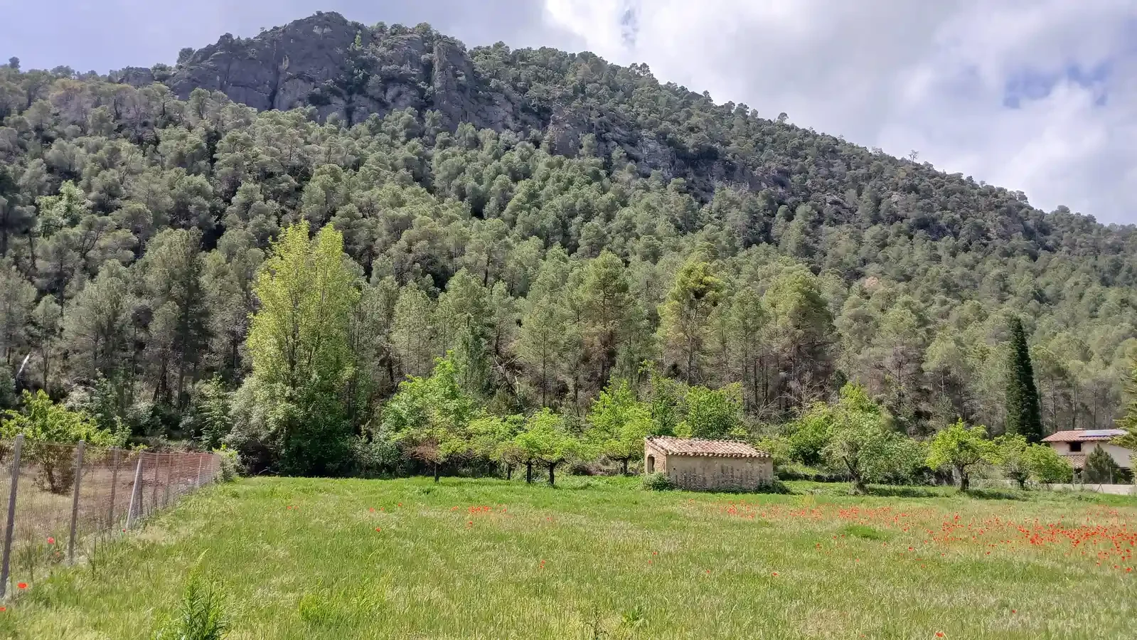Finca rústica junto al río cerca de Beceite