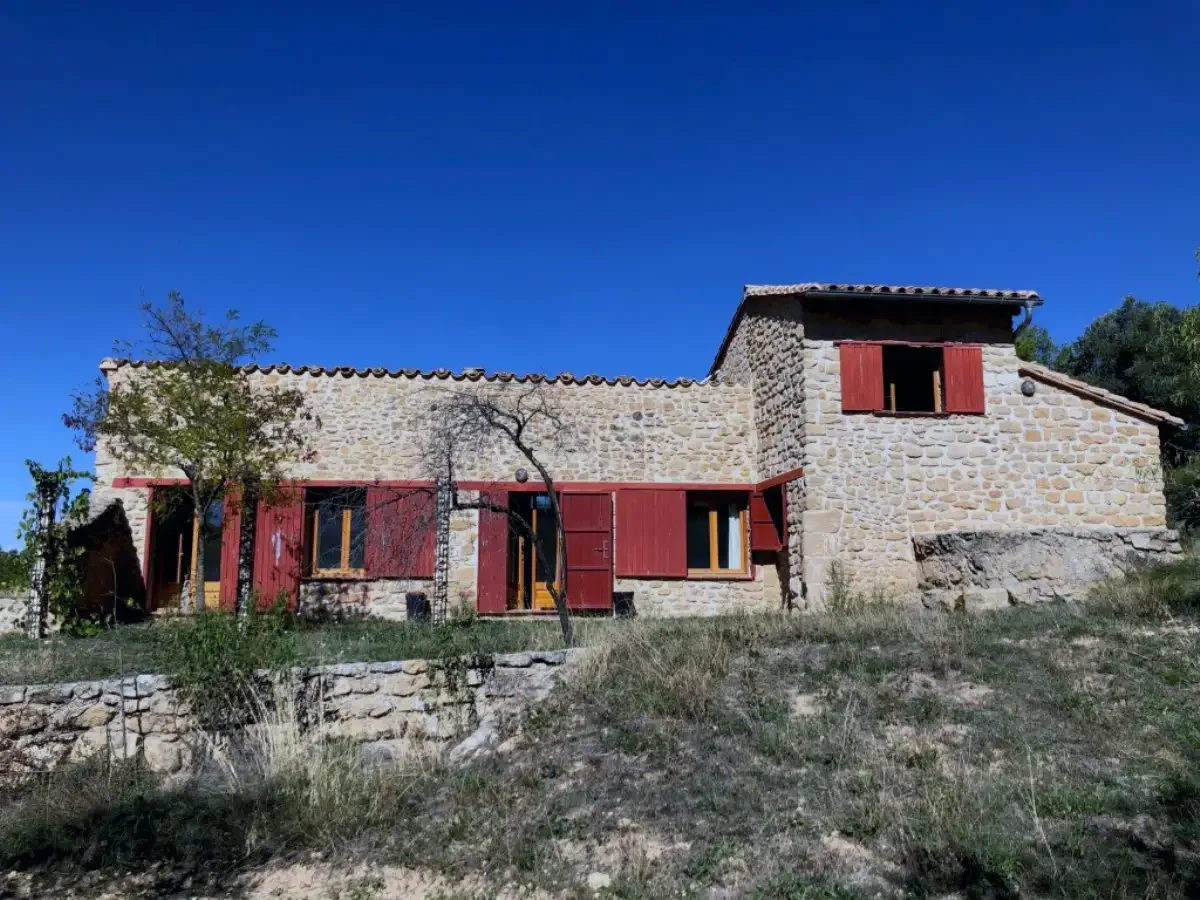 18-hectare rural finca with renovated house