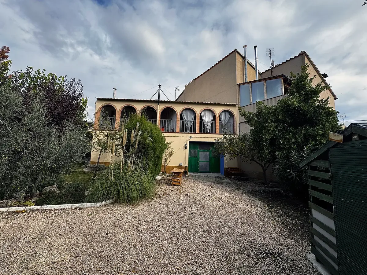 Casa grande con jardín en La Cerollera