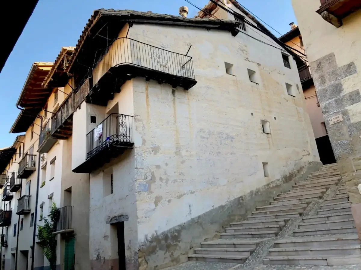 Casa de piedra cerca del Matarraña