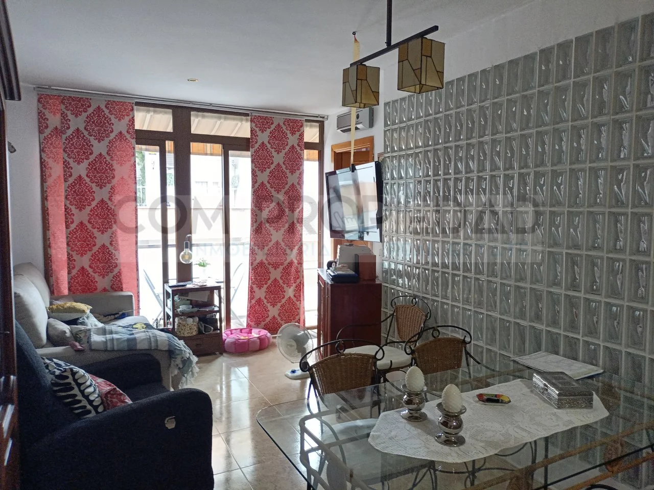 Ático versátil con terraza privada