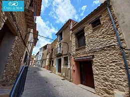 Well-kept four-bedroom house in Sarratella