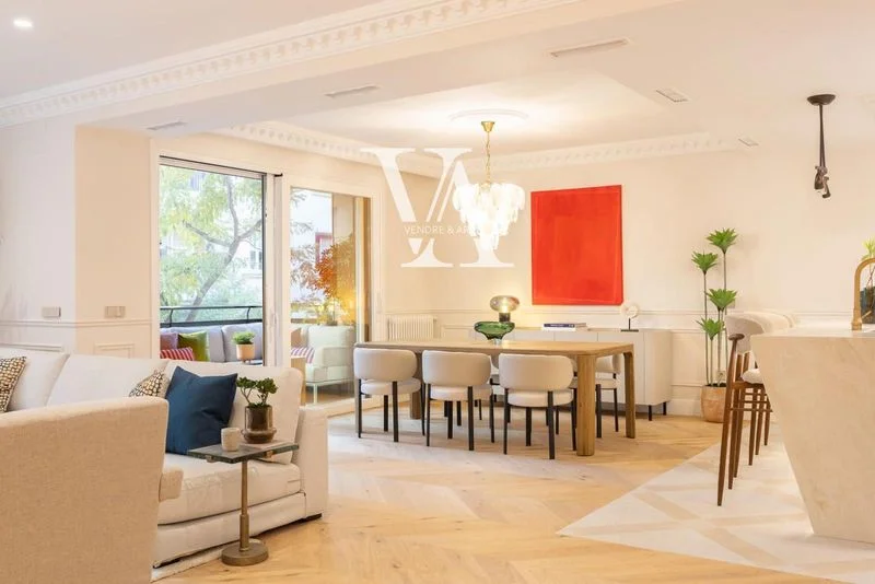 Piso reformado en Salamanca con cuatro suites
