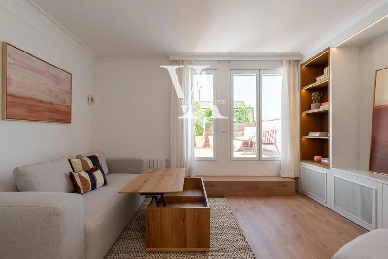 Ático reformado en Chamberí, 1 dormitorio