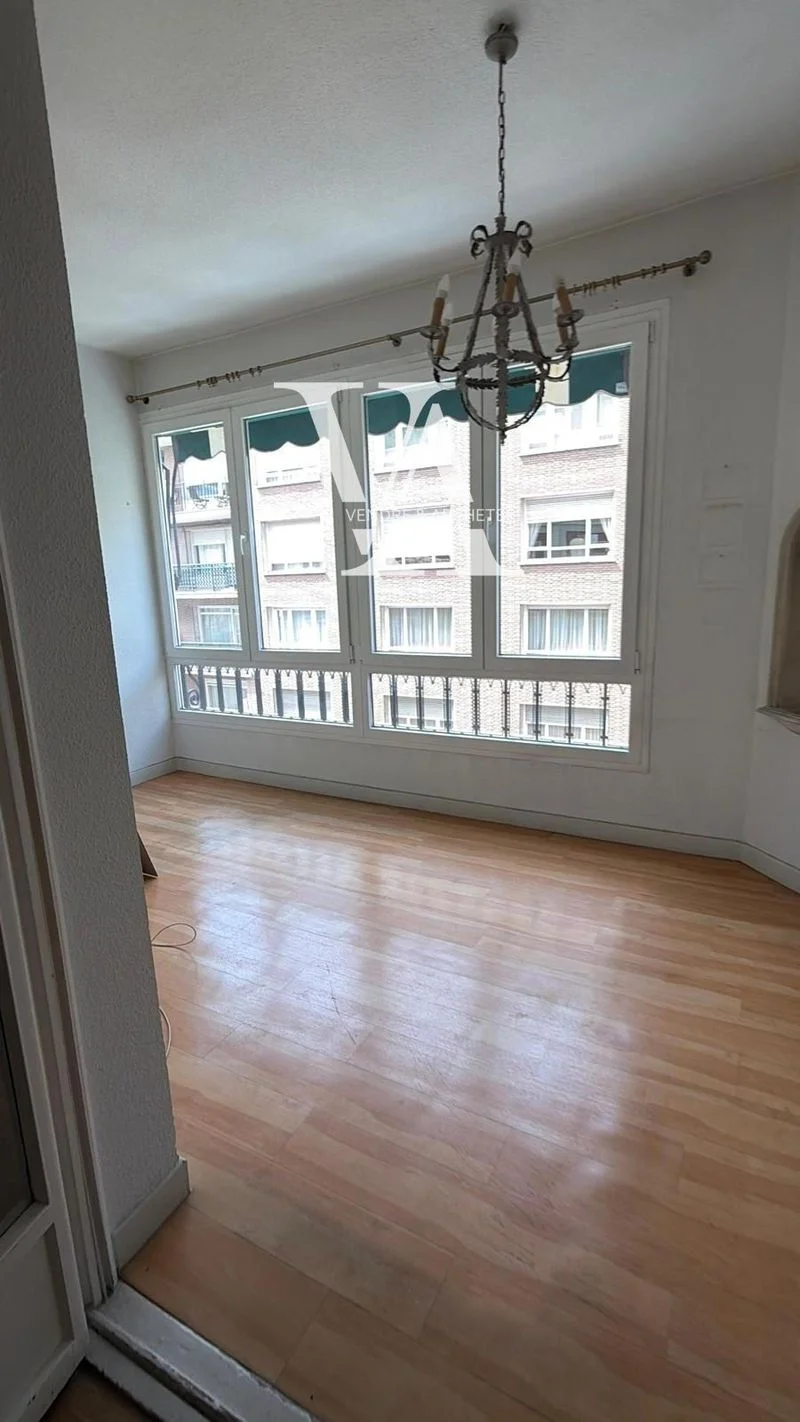 Piso reformar en Recoletos, 220 m², 4 dormitorios