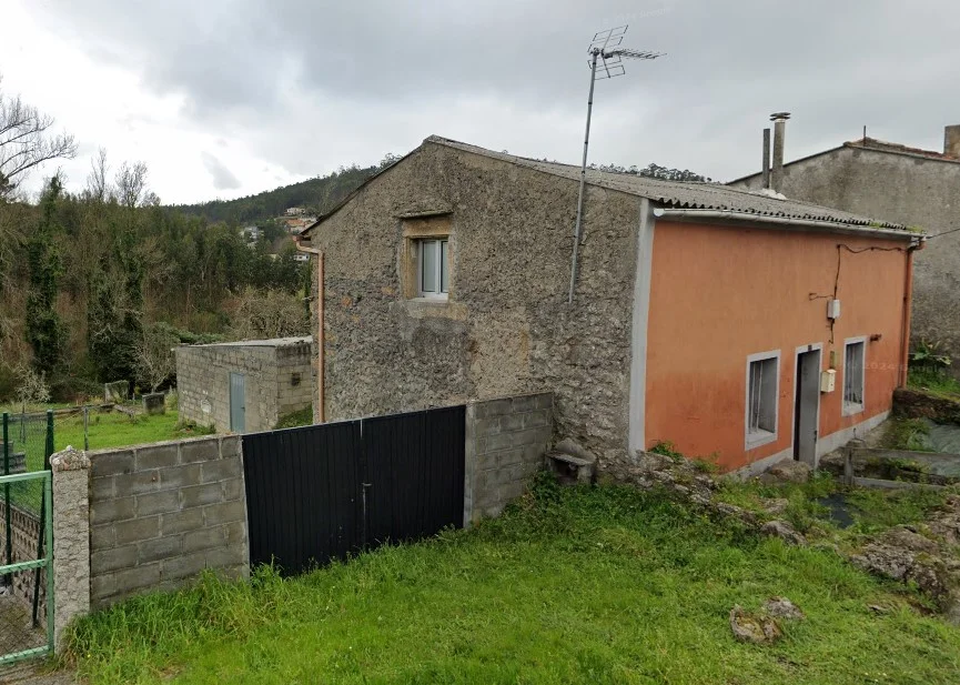 Casa de piedra cerca del centro de Culleredo