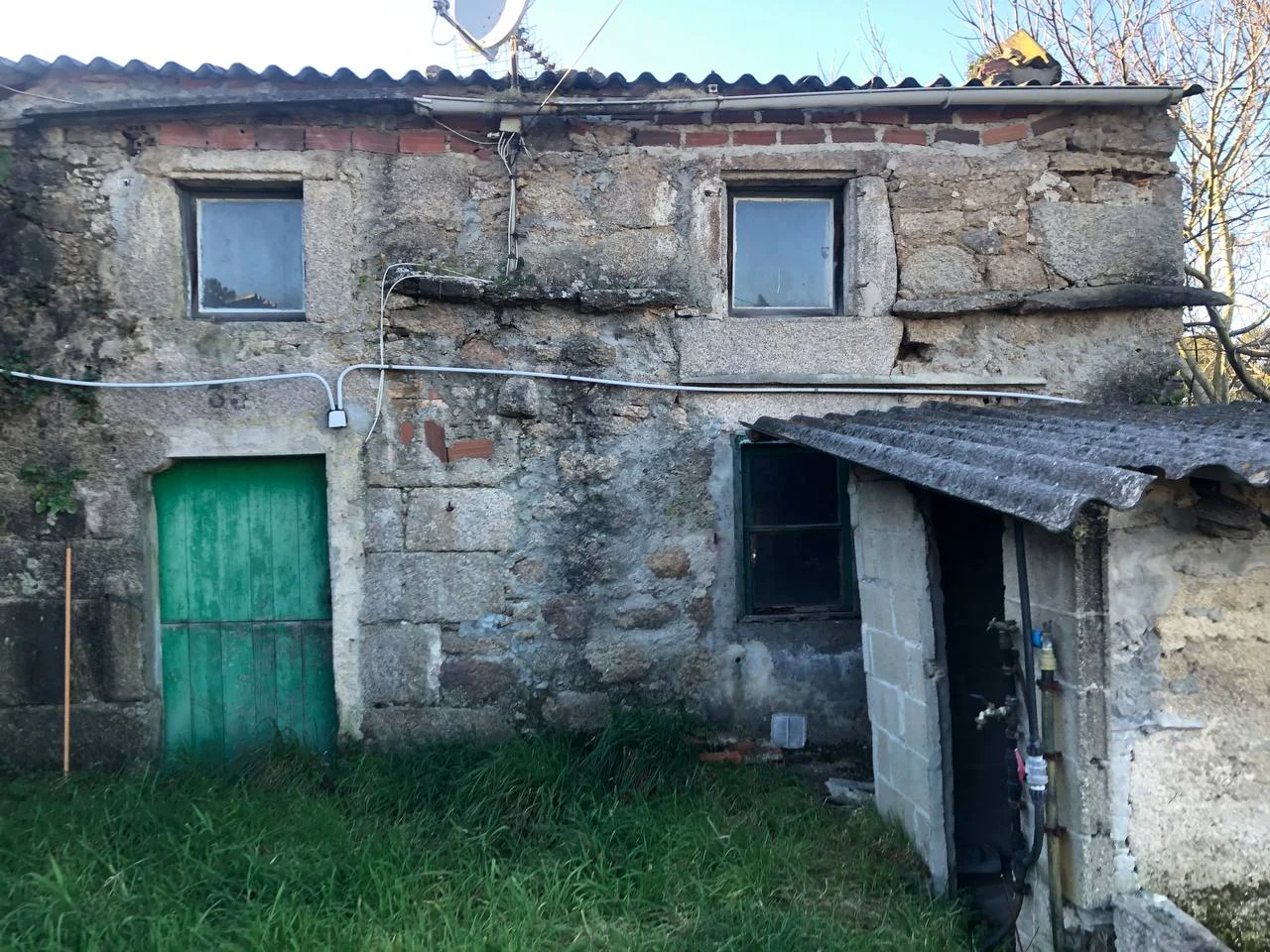 Casa de piedra con parcela de 1.539 m²