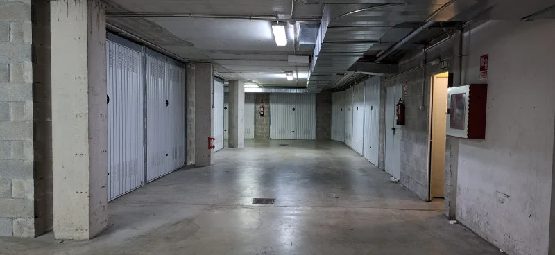 Garaje cerrado en Cabezón, 14 m²
