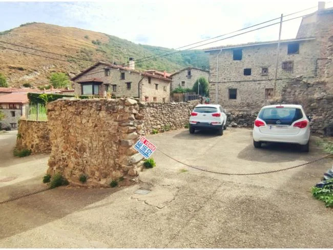 Urban plots in Zaldierna, 200 m²