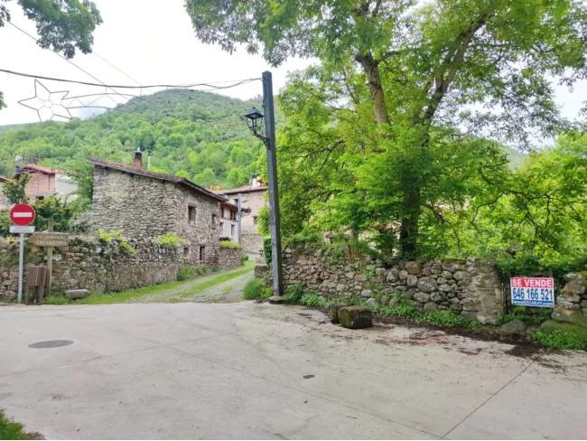 Urban land in Zaldierna, 591 m²