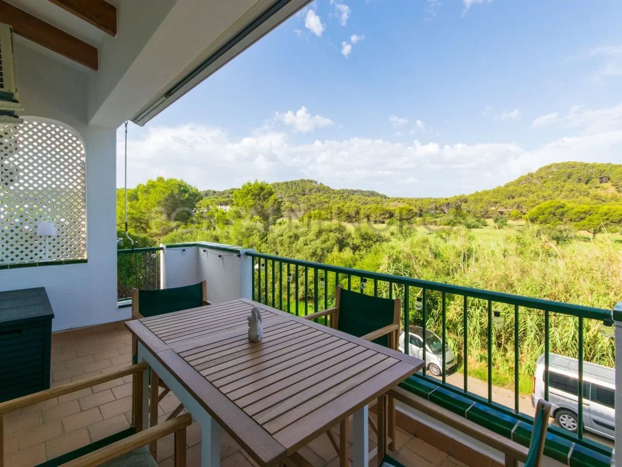 Apartamento de dos dormitorios con vistas al golf en Son Parc