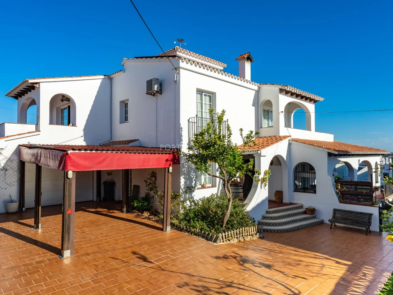 Chalet de cinco dormitorios con piscina privada