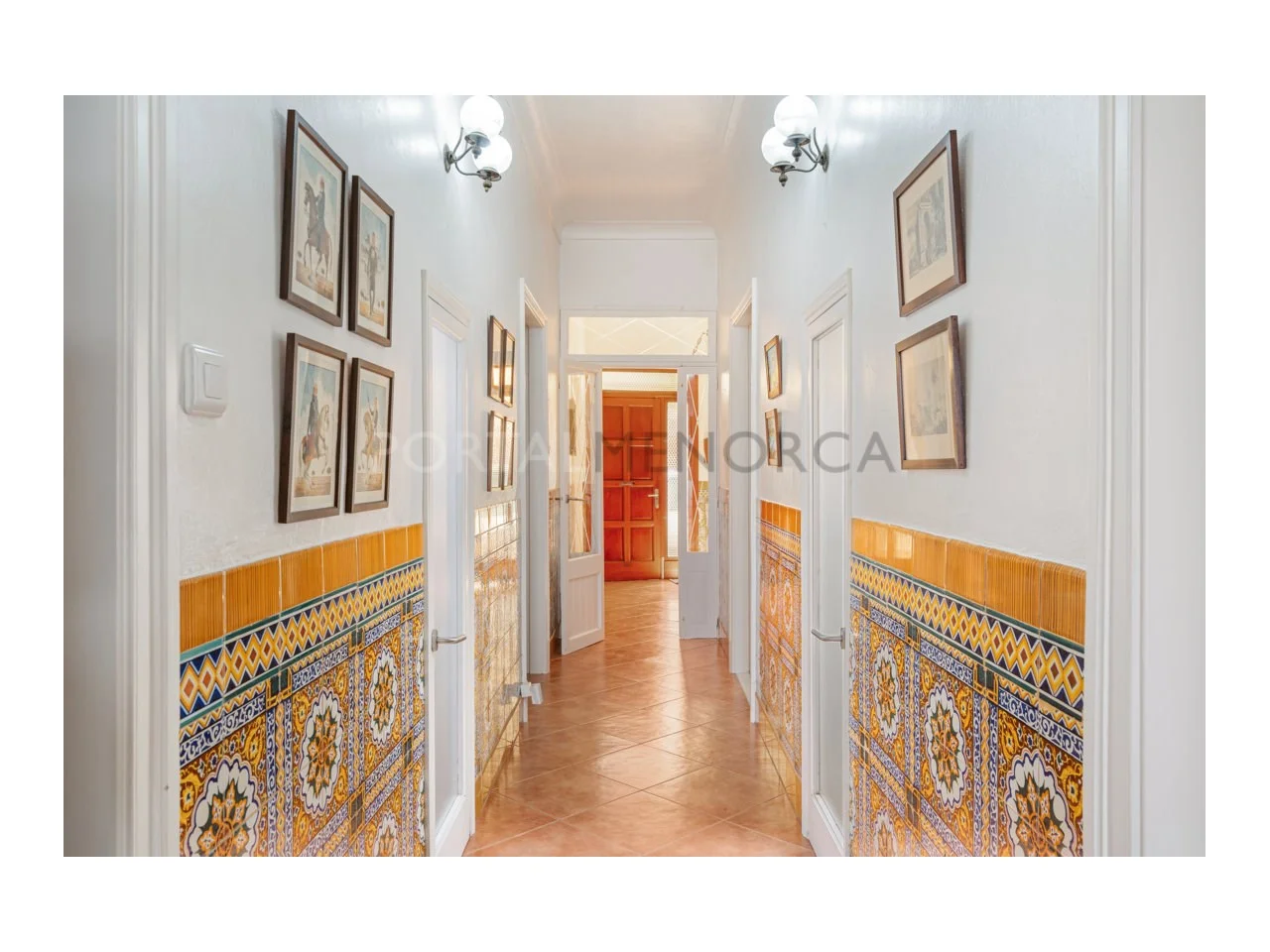 Casa grande cerca del casco antiguo de Ciutadella