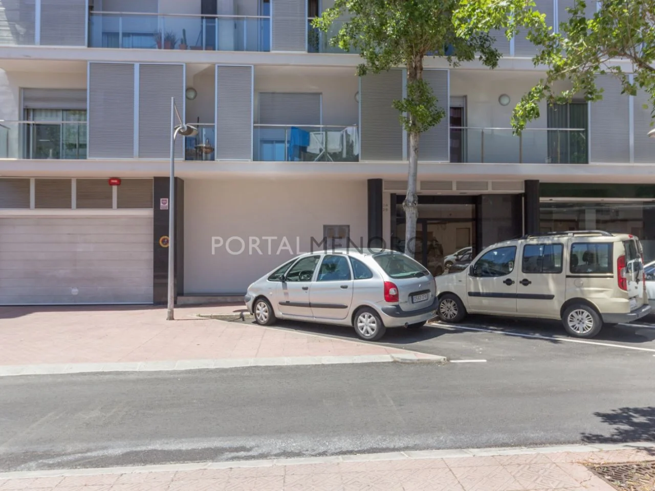 Local comercial nuevo en Avda Menorca