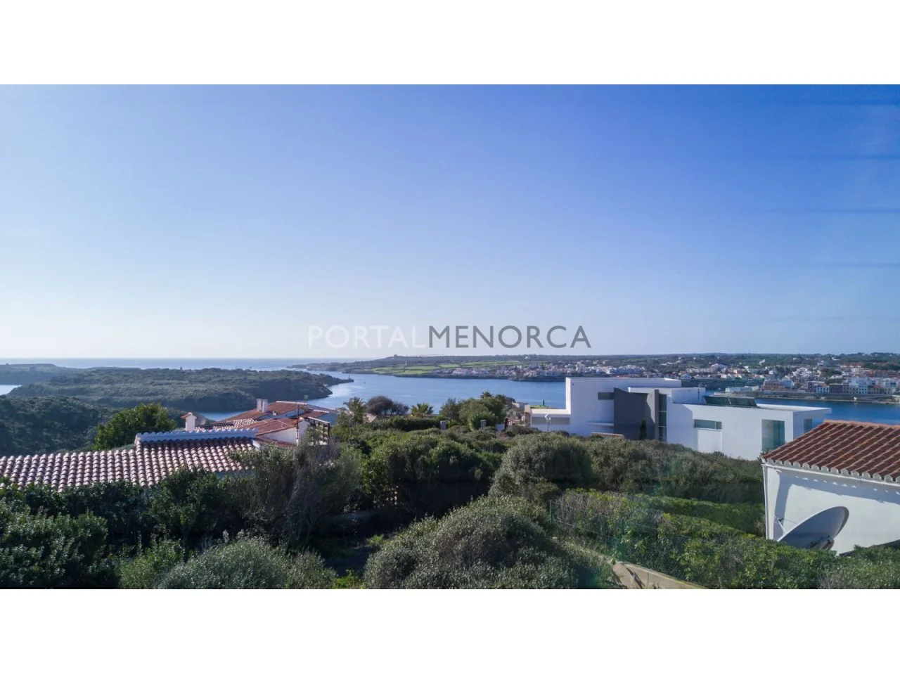Solar urbano en Cala Llonga, Mahón