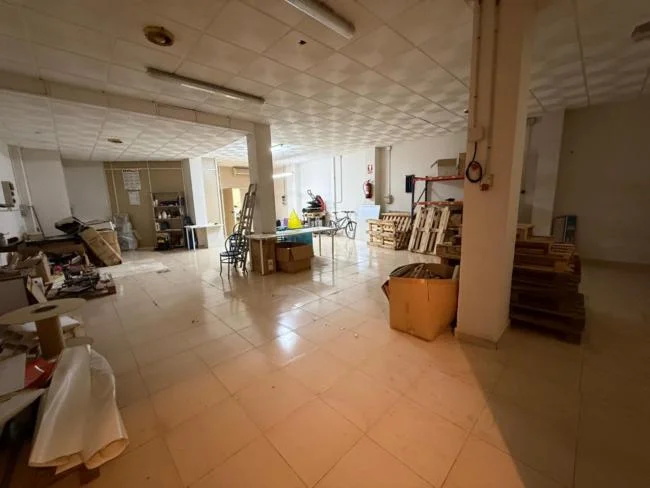 Aldaia commercial premises with flexible layout