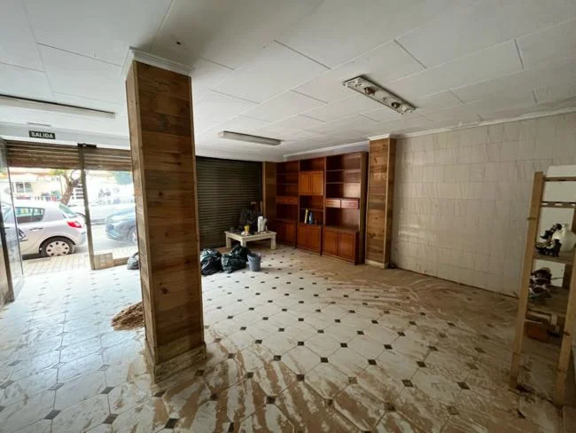 Local comercial en planta baja de 137 m²