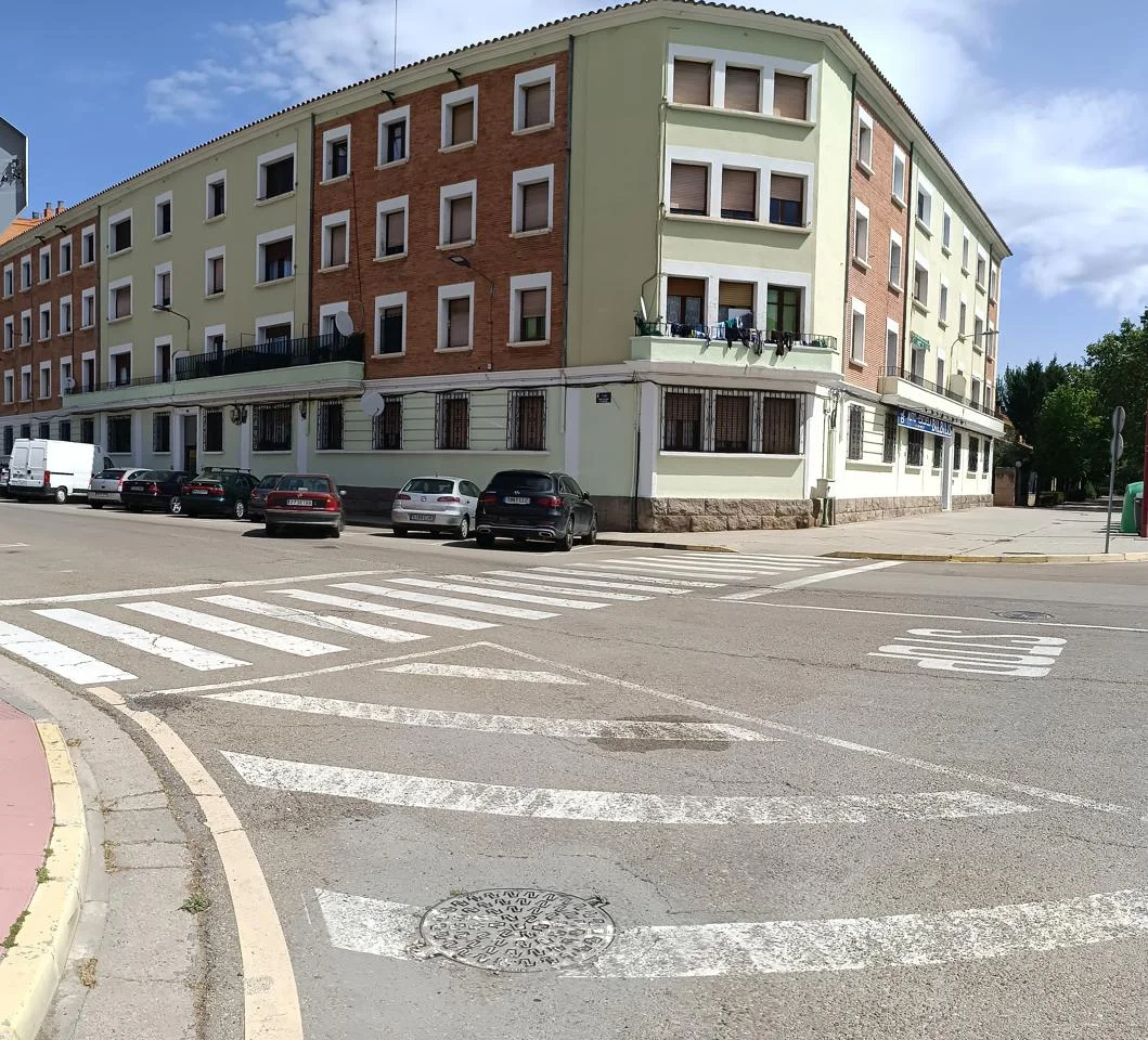 Piso exterior de tres habitaciones en Calatayud