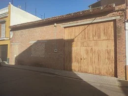 Nave industrial diáfana en Brenes