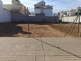 Solar de 186 m² en zona destacada de Brenes