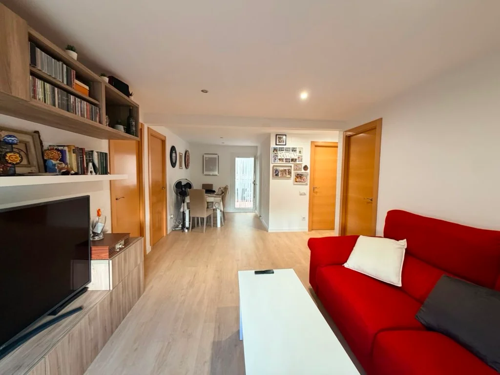 Ripollet Flat With 15 m² Terrace