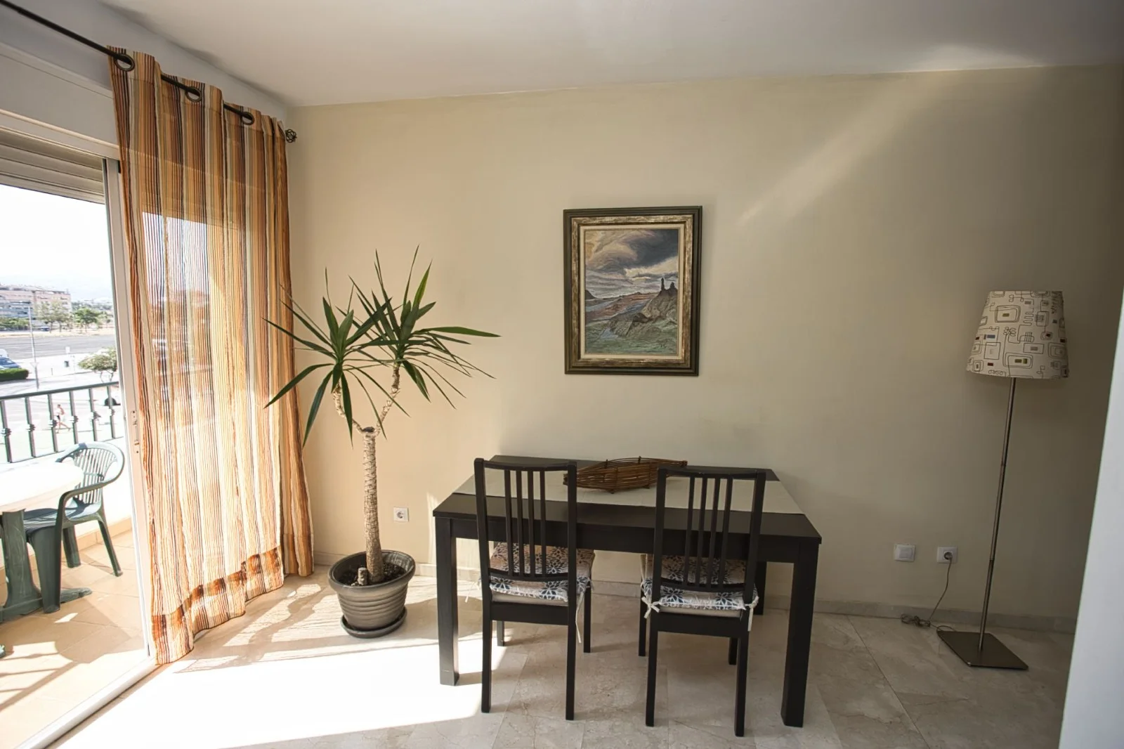 Bright Vélez-Málaga flat, two bedrooms