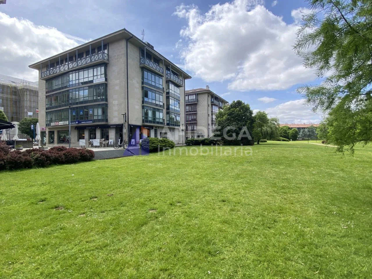Oficina dúplex luminosa de 87 m² con vistas