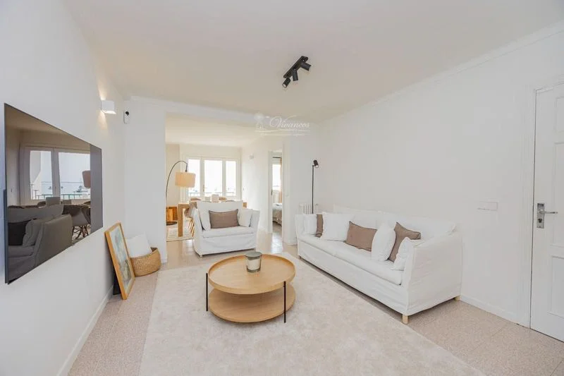 Seafront Pollença flat, 3 bedrooms