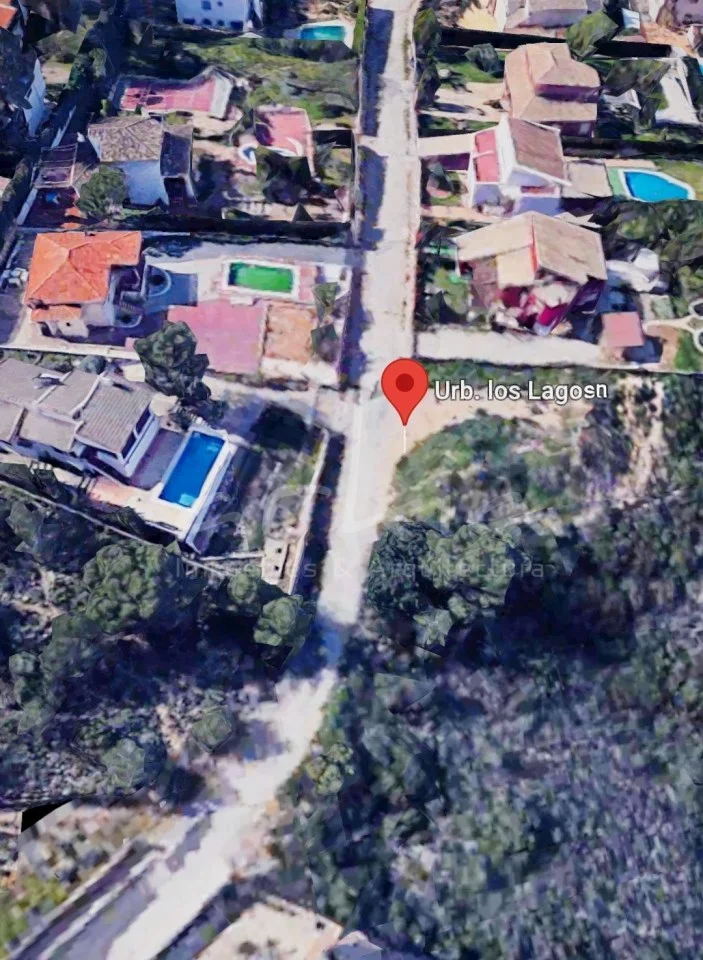 Urban plot in Los Lagos, 917 m²
