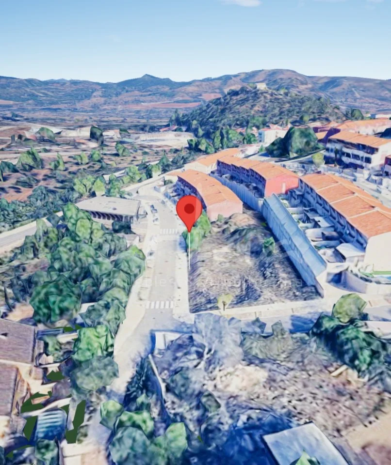 Urban plot in Gilet, 238 m²