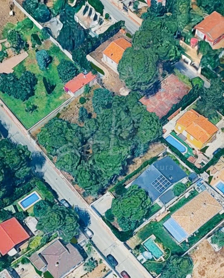 Urban plot in Montesano, 1,272 m²