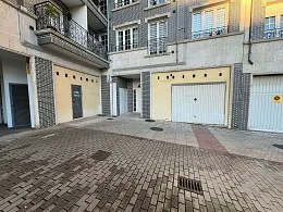 Large ground-floor commercial unit