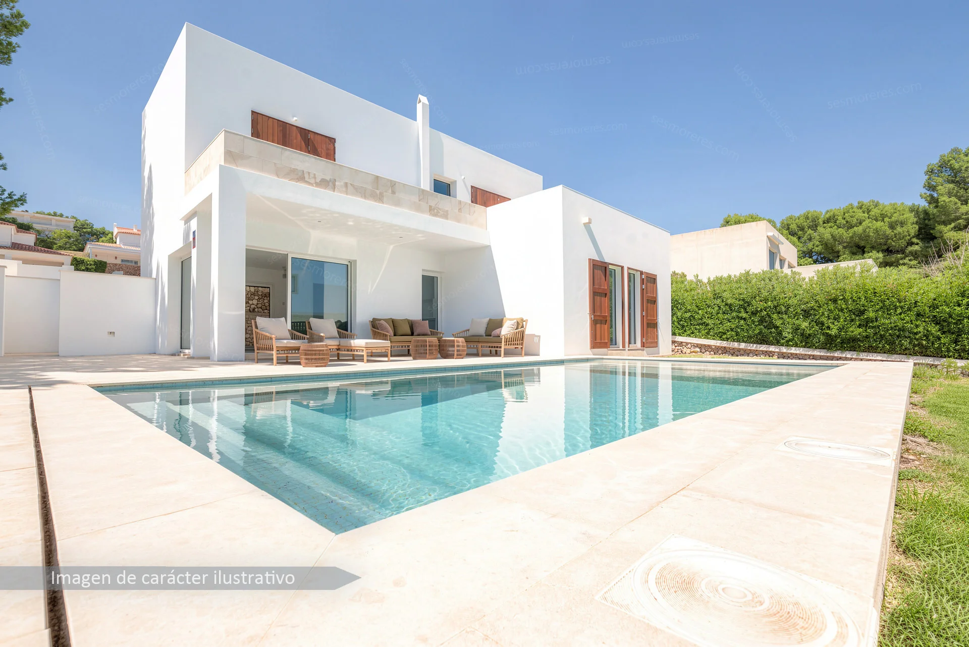 Menorcan chalet with pool and views