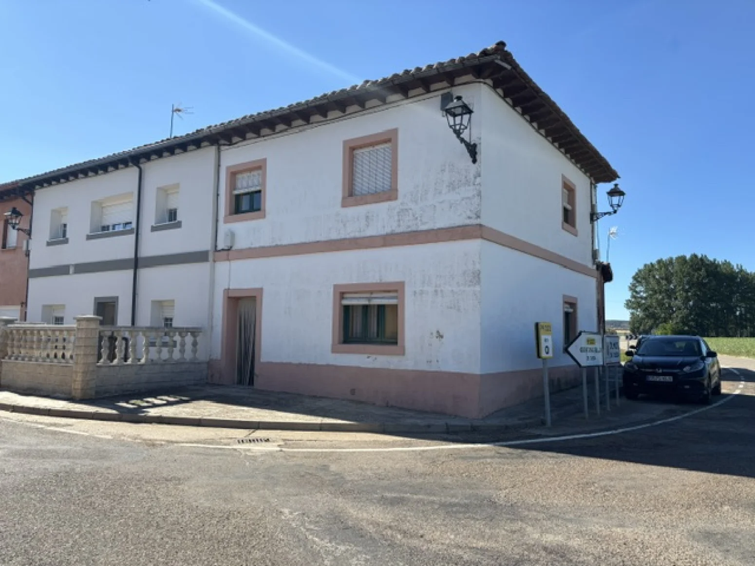 Casa de tres dormitorios en Olmos de Ojeda