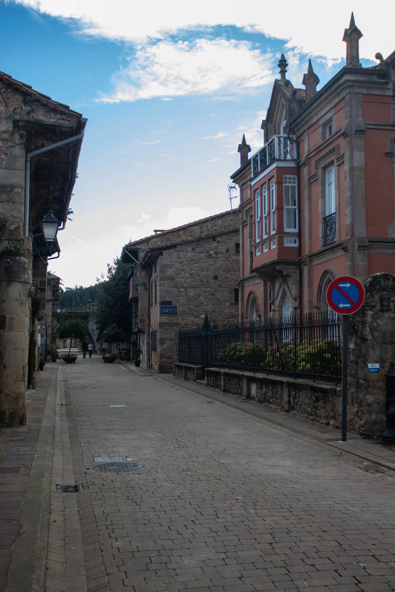Historic complex in Cartes, 1105 m²