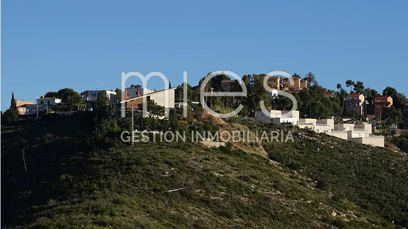 Urban residential plot in Torrent, 3,143 m²