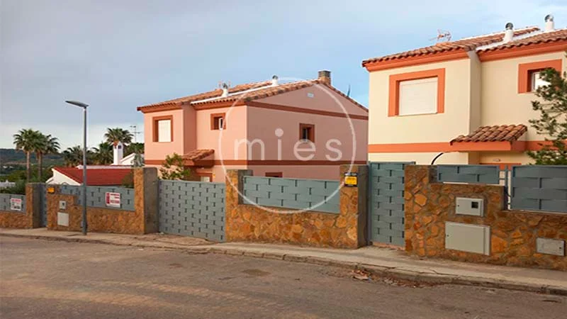 New chalet in Altury, 3 bedrooms