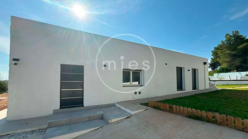 Reformed chalet in Altury, 3 bedrooms